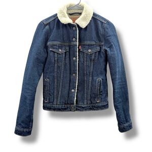 Levi’s Sherpa Trucker Jacket Women’s Size XS Type III Denim Lined‎ Classic Fit